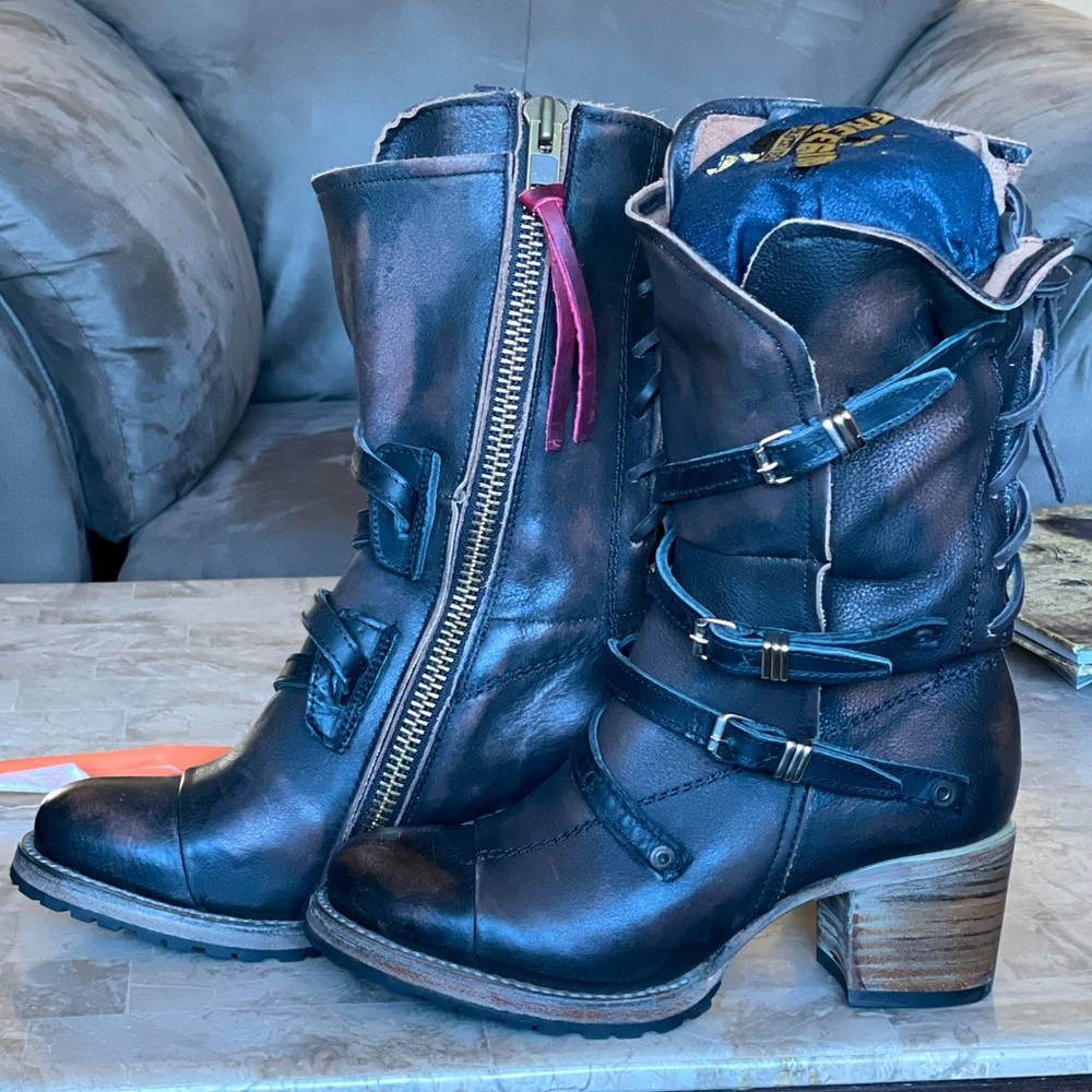 Freebird Cora boots size 7